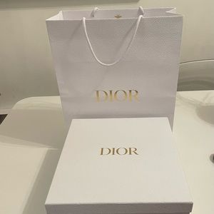 COPY - Dior box and paper bag